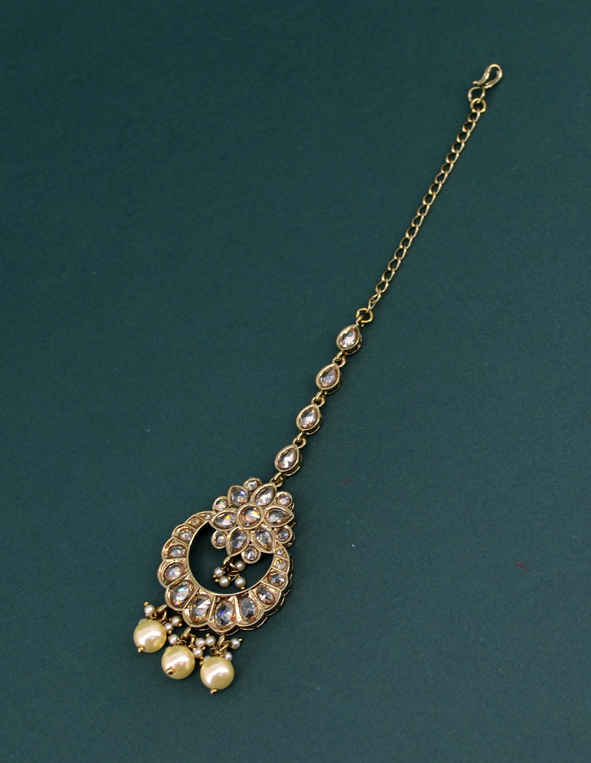 Saloni Fashion Jewellery Flower and Chandelier Shape Uncut Kundan Gold Plated Choker Necklace Set with Maangtikka For Women and Girls