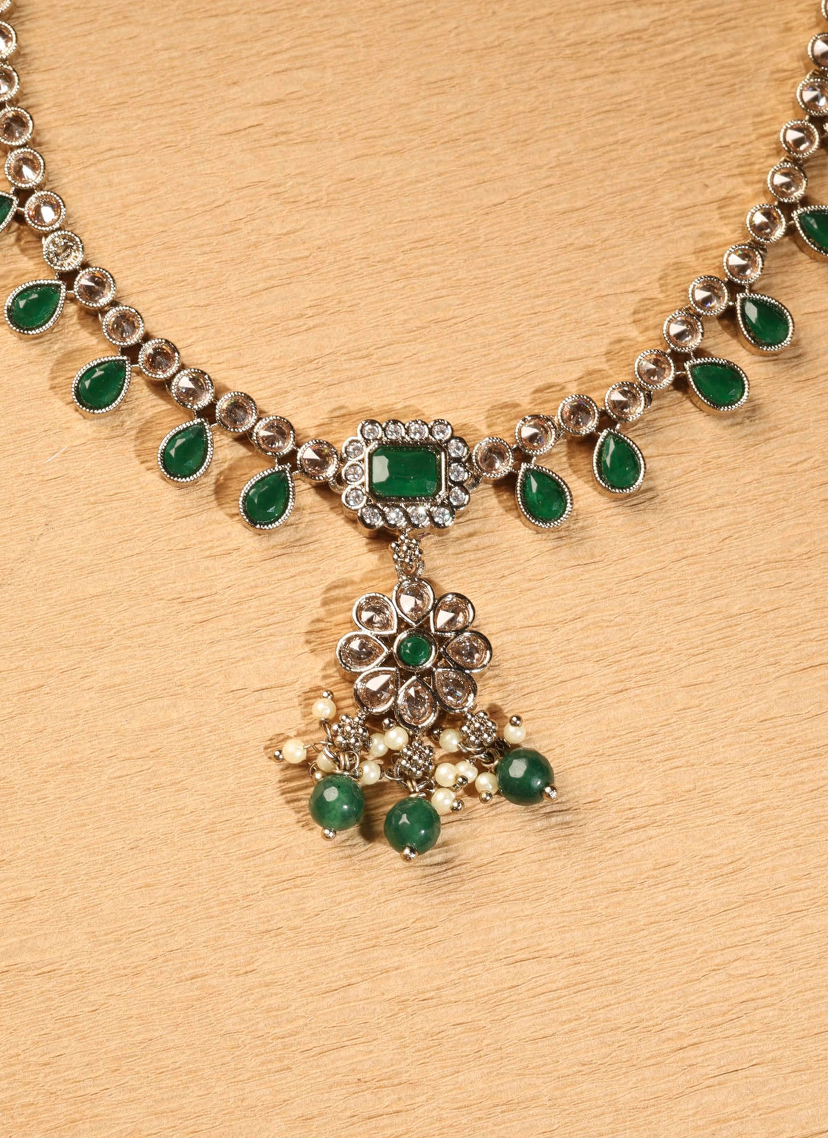 Saloni Fashion Jewellery Flower and Oval Shape Green Kundan Stone Antique Gold Plated Brass Choker Necklace Set For Women and Girls