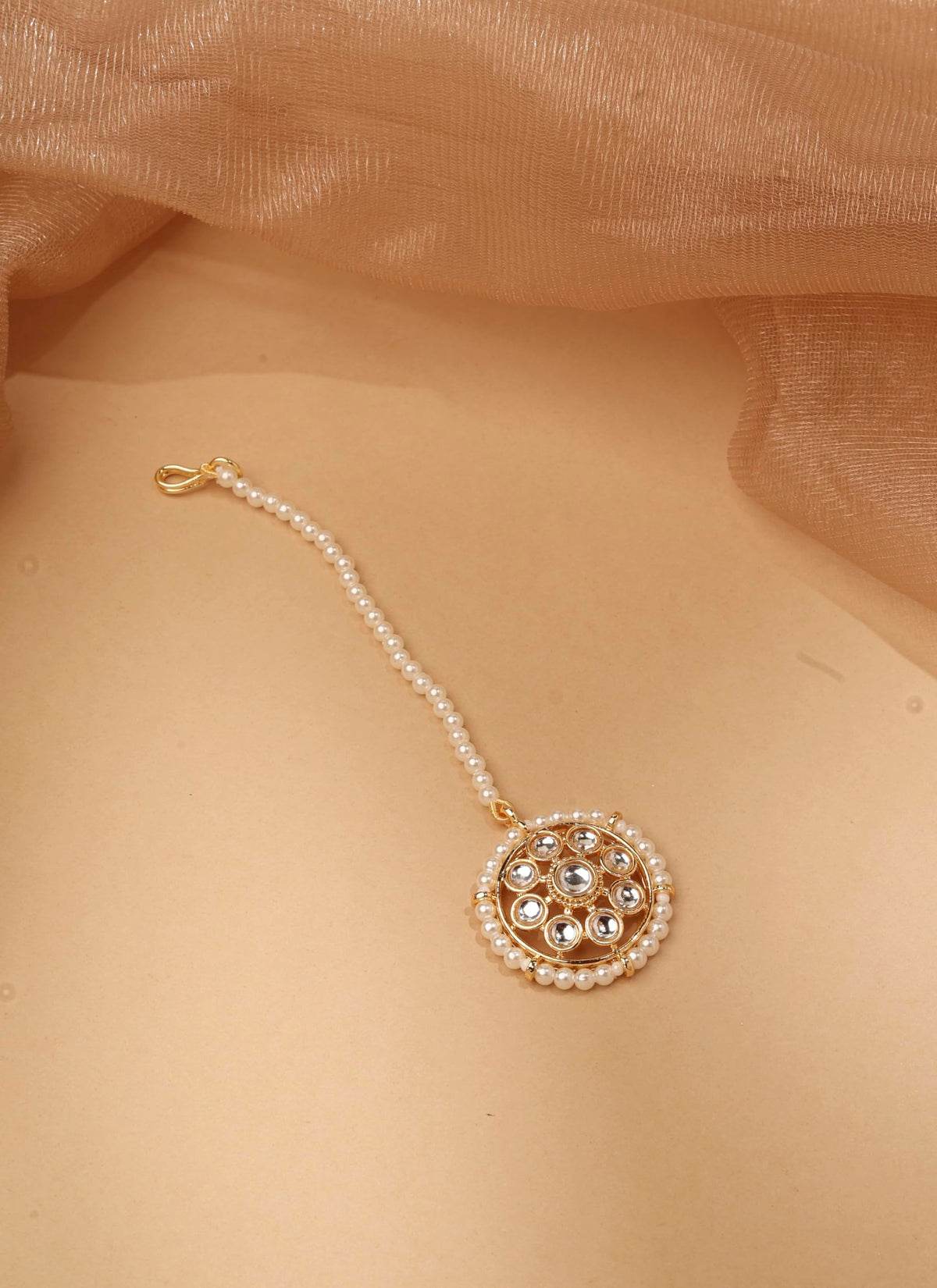 Saloni Fashion Jewellery Flower and Round Shape White Kundan Pearl Gold Plated Choker Necklace With Maang Tikka For Women and Girls