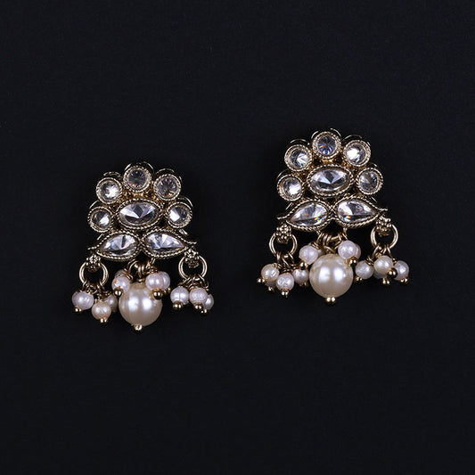 Saloni Fashion Jewellery Flower Design and Pearl Gold Plated Brass Drop Earring For Women