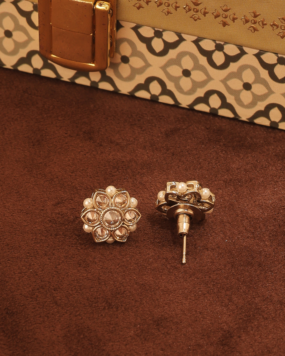 Flower Design Antique Gold Plated Brown Uncut Kundan Stone - packaging view | Saloni Fashion Jewellery, Mumbai
