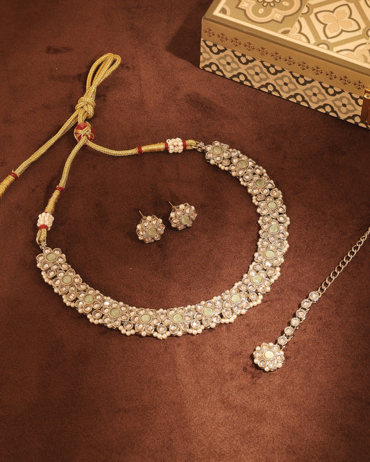 Flower Design Antique Gold Plated Light Green Uncut Kundan Stone Choker Necklace | Saloni Fashion Jewellery, Mumbai