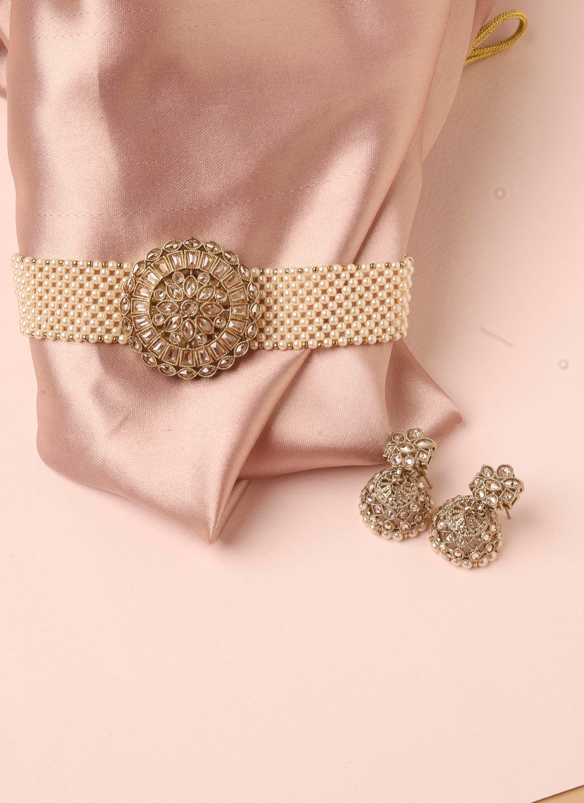 Saloni Fashion Jewellery Flower Design Pearl Brown Kundan Stone Antique Gold Plated Collar Necklace Set For Women and Girls
