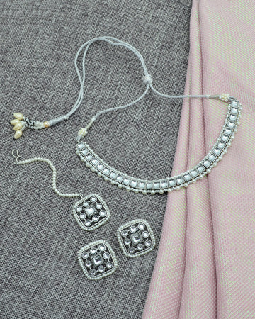 Exotic Square Shape Pearls Silver Plated Choker Neckalace Set With Maangtikka