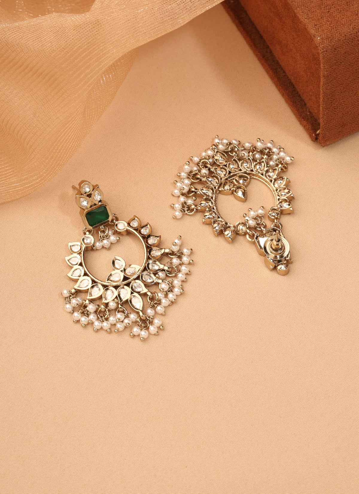 Saloni Fashion Jewellery Leaf and Square Shape Green Kundan Stone Pearl Antique Gold Plated Choker Brass Necklace With Maang Tikka For Women and Girls