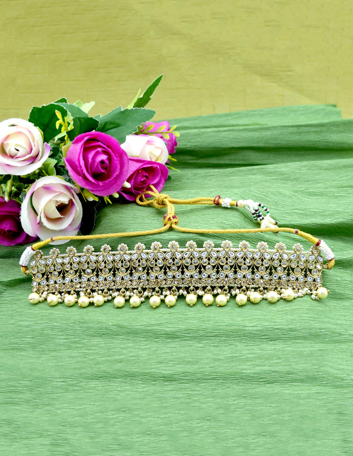 Saloni Fashion Jewellery Leaf Design Uncut Kundan Gold Plated Collar Necklace Set with Maangtikka For Women and Girls