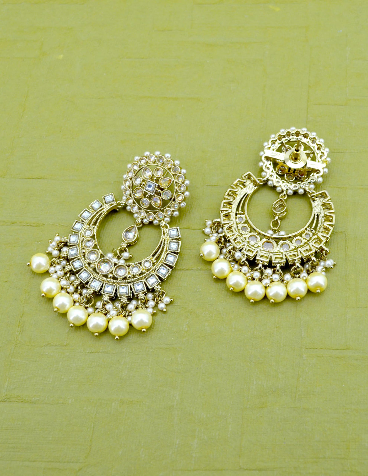 Saloni Fashion Jewellery Leaf Design Uncut Kundan Gold Plated Collar Necklace Set with Maangtikka For Women and Girls