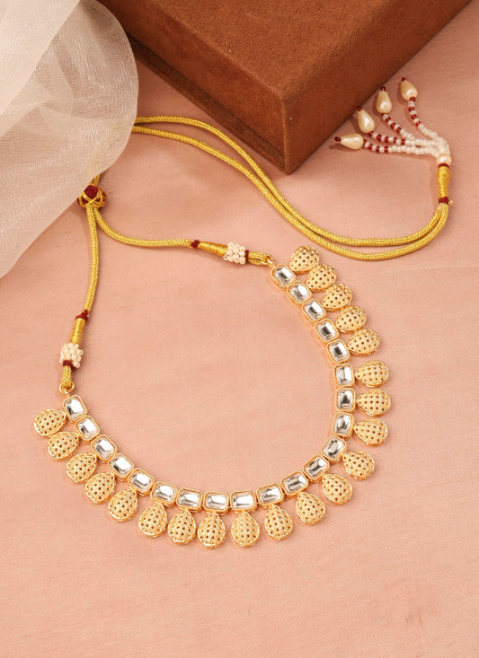 Saloni Fashion Jewellery Oval and Square Shape White Kundan Stone Gold Plated Choker Brass Necklace With Maang Tikka For Women and Girls