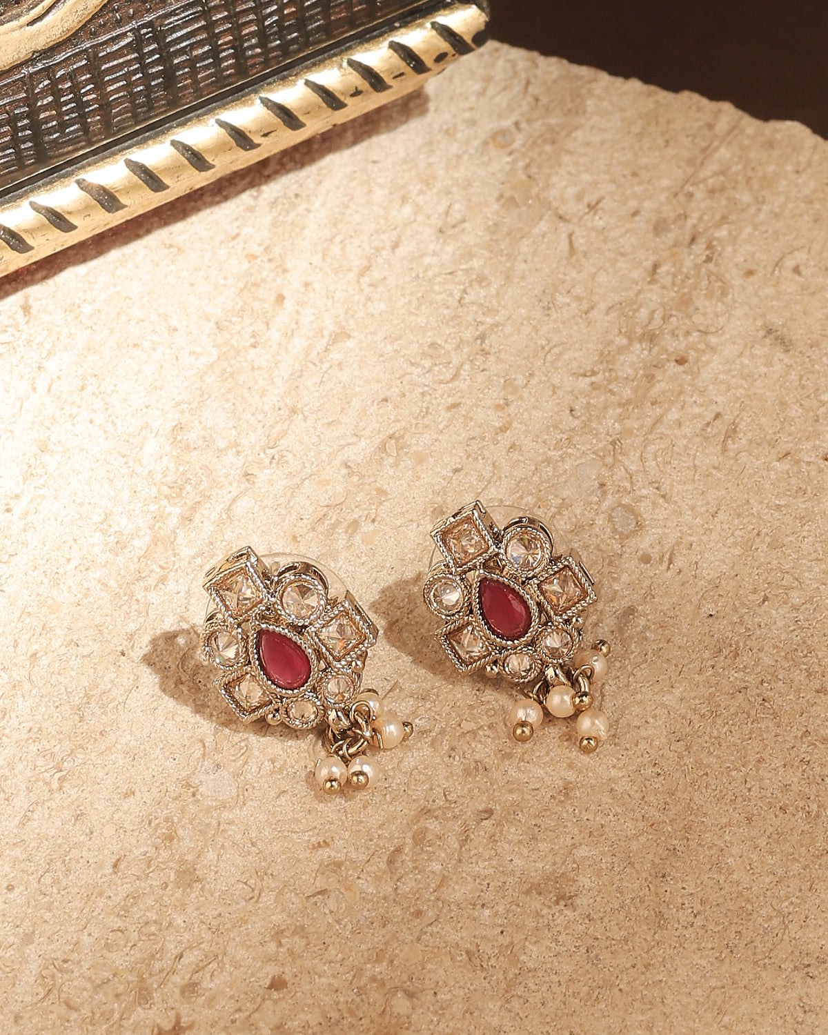 Pear Shape Pearl Guchha Antique Gold Plated Red Uncut Kundan - alternate view | Saloni Fashion Jewellery, Mumbai