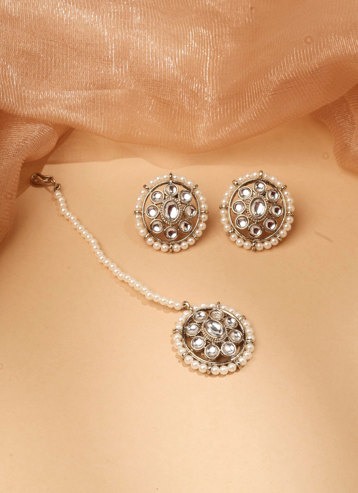 Saloni Fashion Jewellery Round and Circle Shape Pearl White Kundan Stone Antique Gold Plated Choker Necklace With Maang Tikka For Women and Girls