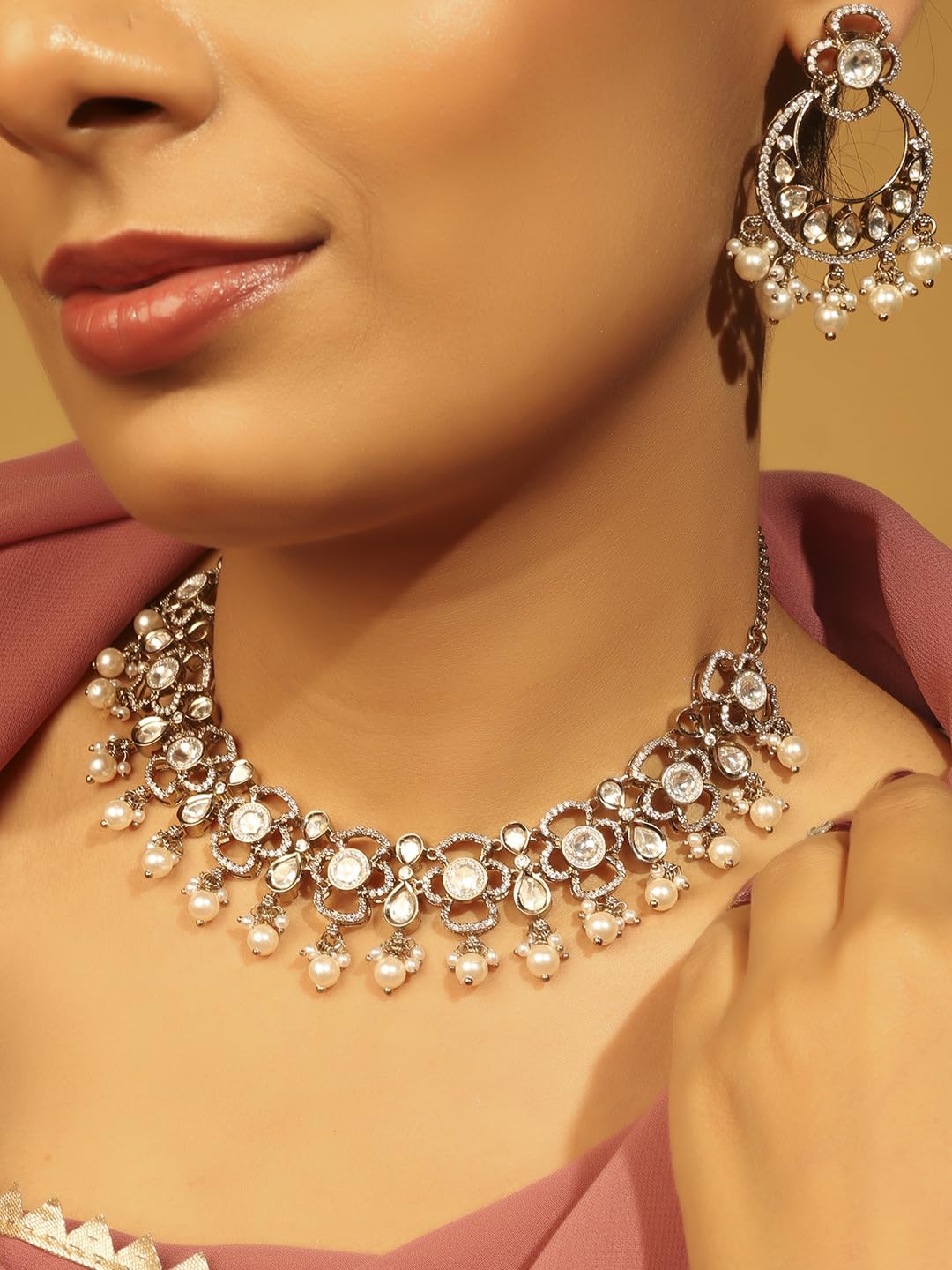 Saloni Fashion Jewellery Round and Oval Shape White Uncut Kundan Stone Antique Gold Plated Brass Choker Necklace Set with Maang Tikka For Women and Girls