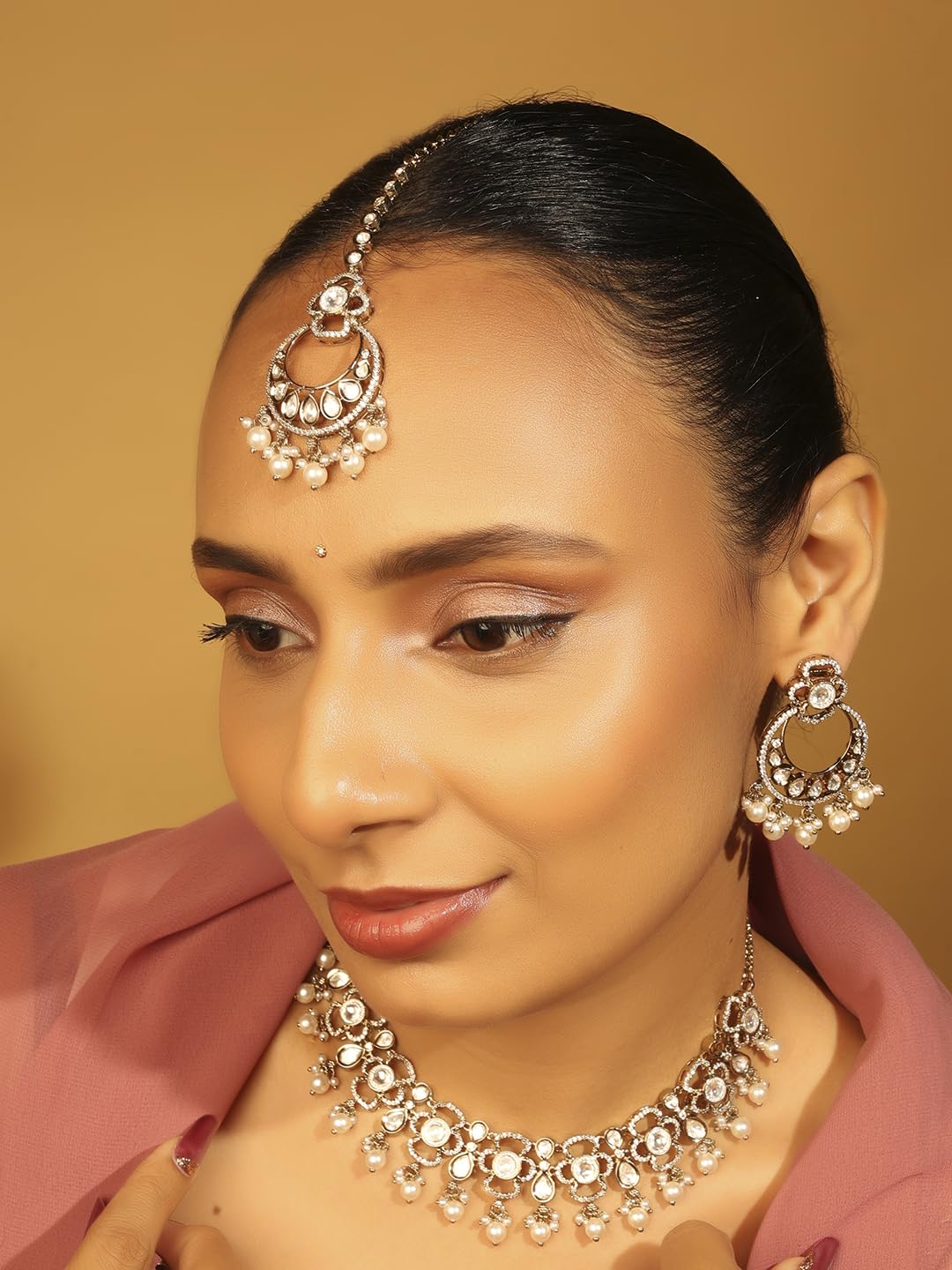 Saloni Fashion Jewellery Round and Oval Shape White Uncut Kundan Stone Antique Gold Plated Brass Choker Necklace Set with Maang Tikka For Women and Girls