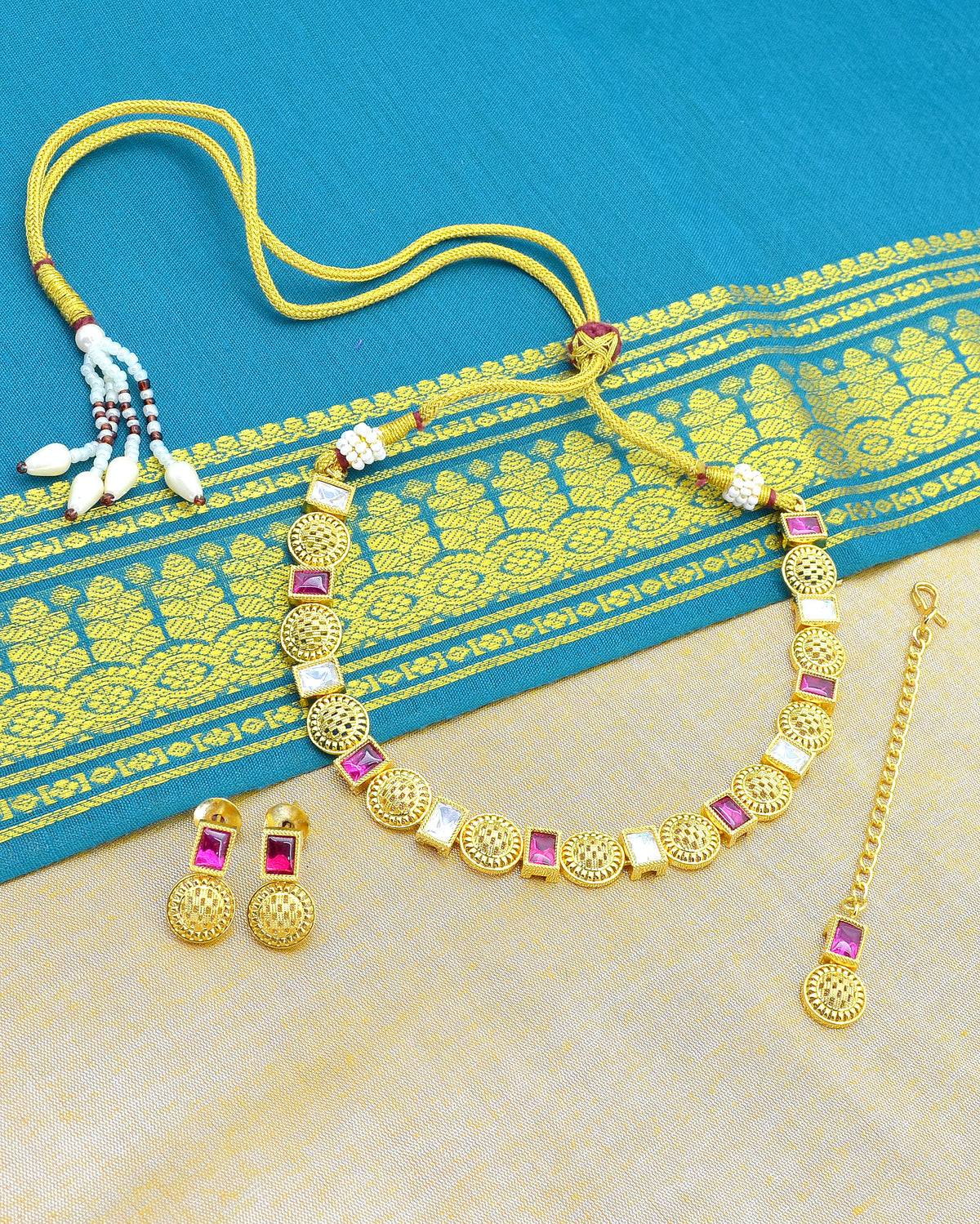 Round and Square Shape Brass Gold Plated Choker Necklace Set - close-up detail | Saloni