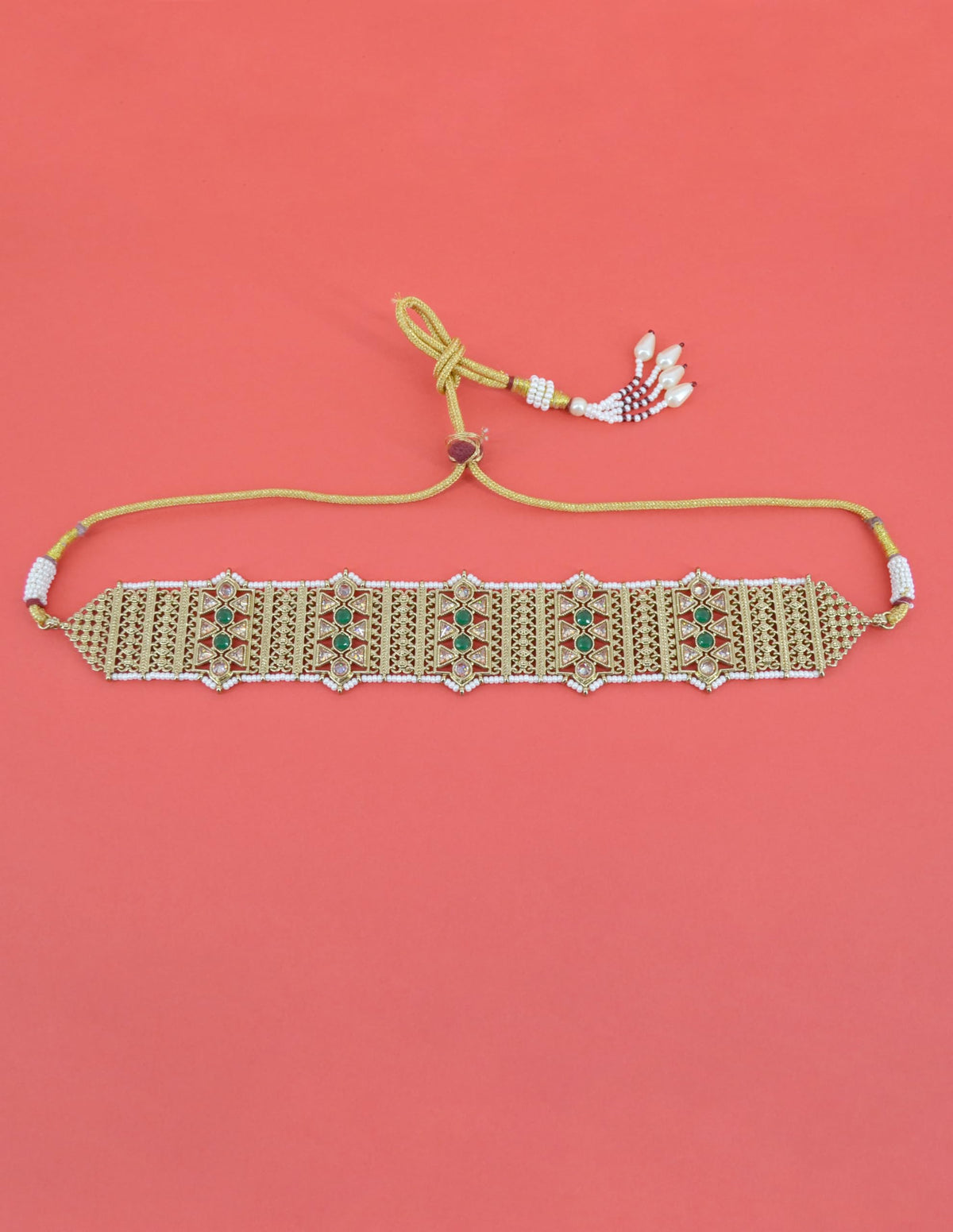Saloni Fashion Jewellery Round and Triangle Shape Green Uncut Kundan Gold Plated Collar Necklace Set with Maangtikka For Women and Girls