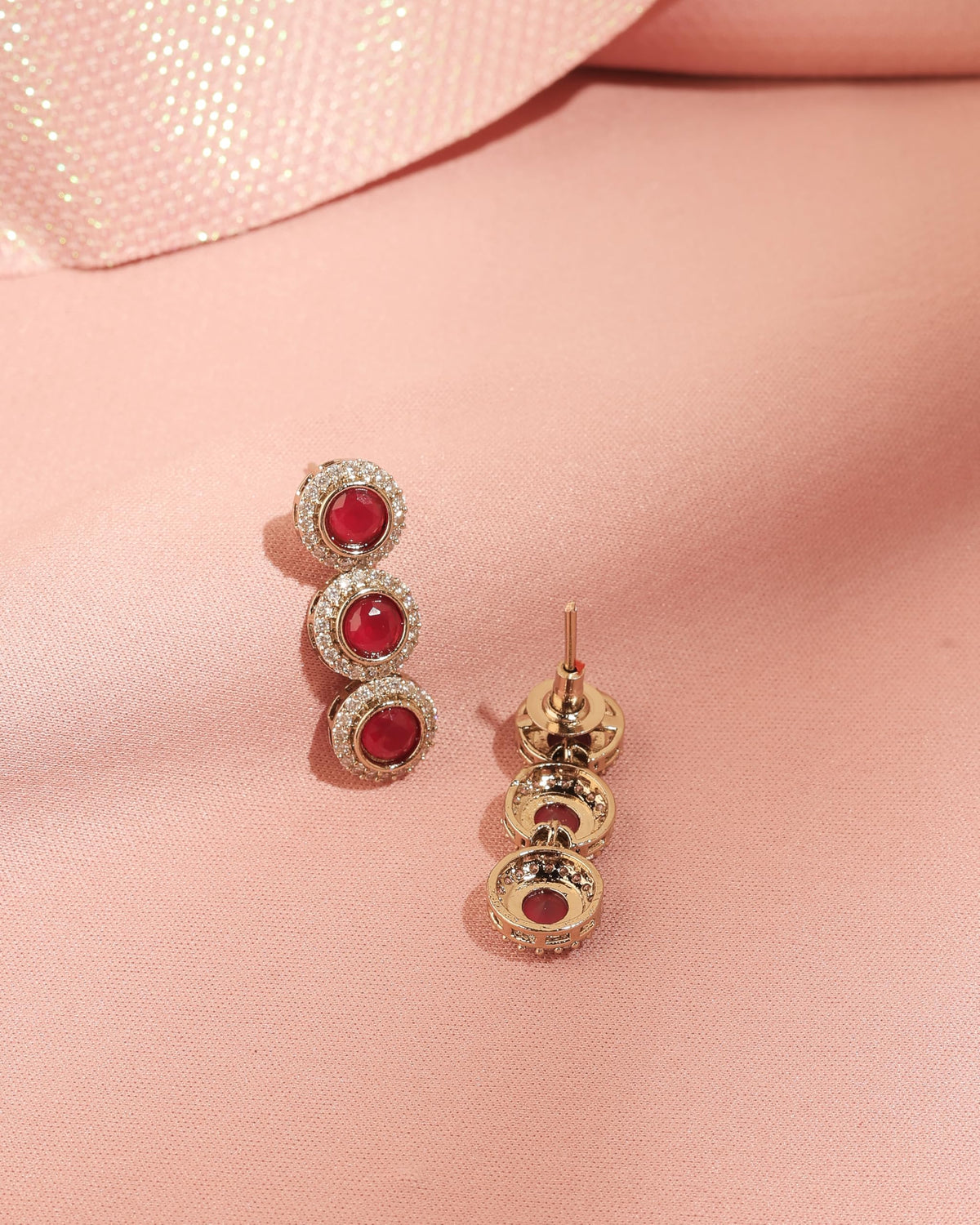 Saloni Fashion Jewellery Round Shape CZ Studded Antique Gold Plated Red Uncut Kundan Stone Brass Choker Necklace Set For Women and Girls