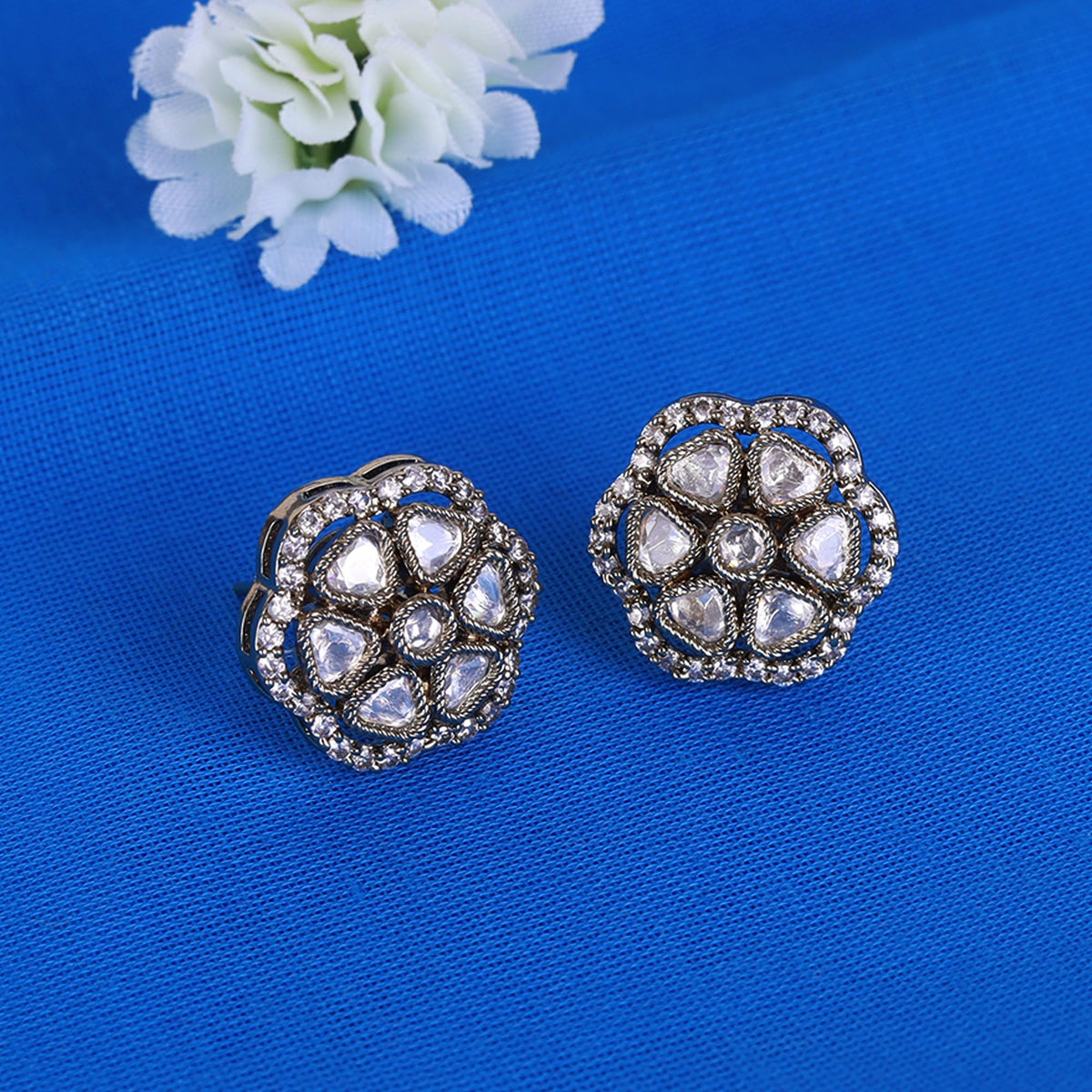 Saloni Fashion Jewellery Round Shape Kundan Brass Antique Gold Plated Set of 2 Combo Stud Combo Set For Women and Girls