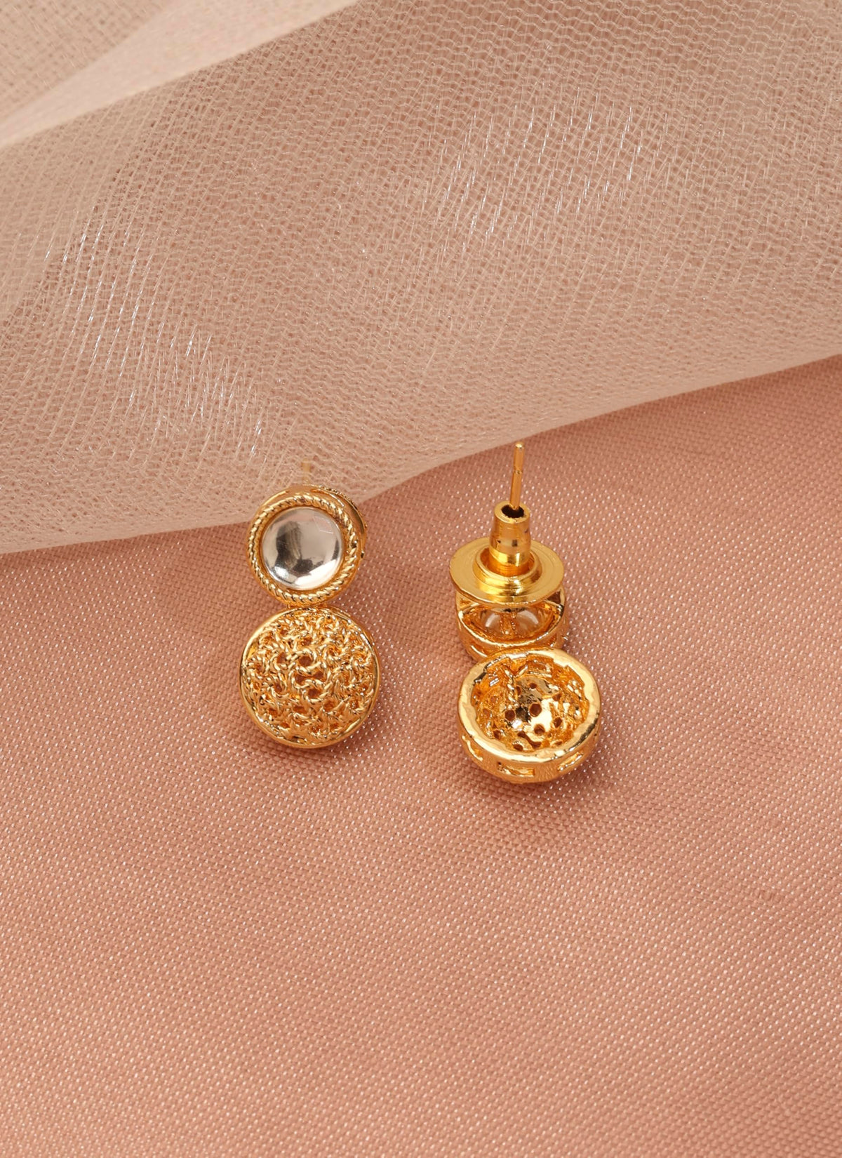 Saloni Fashion Jewellery Round Shape White Kundan Stone Gold Plated Choker Brass Necklace With Maang Tikka For Women and Girls