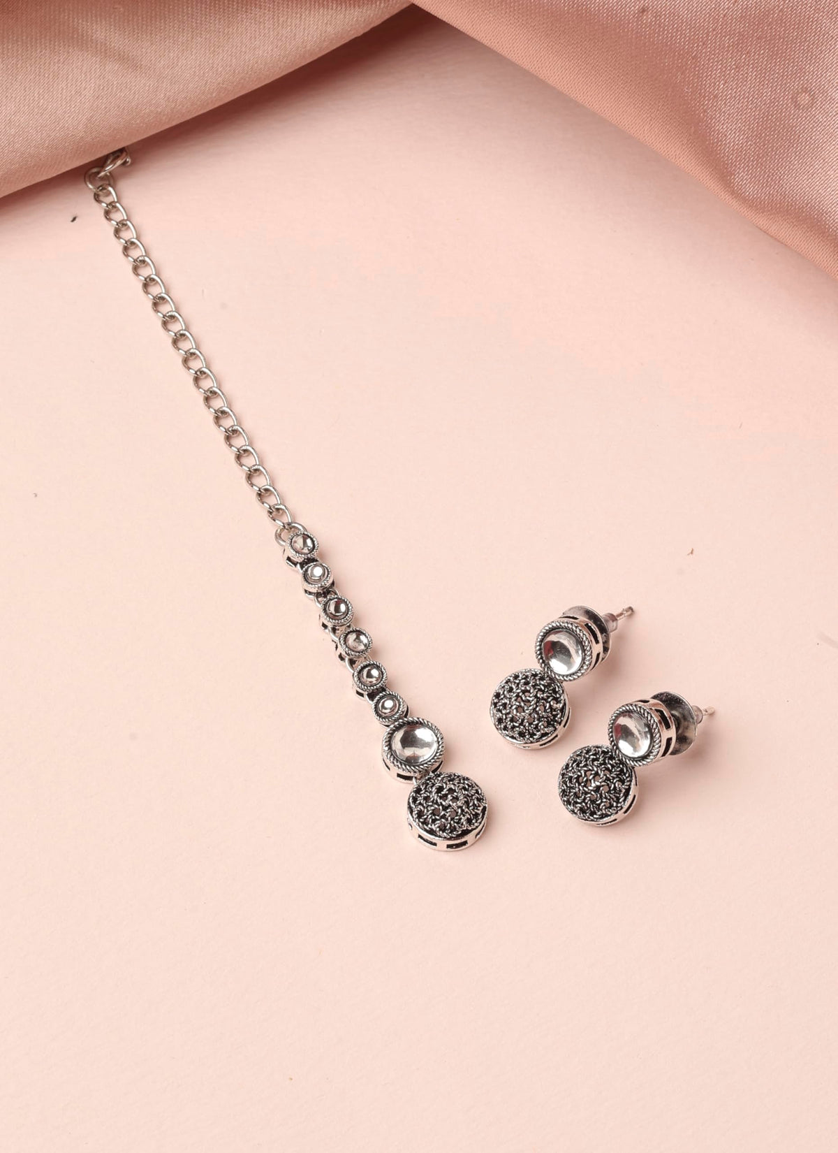 Saloni Fashion Jewellery Round Shape White Kundan Stone Silver Plated Choker Brass Necklace With Maang Tikka For Women and Girls
