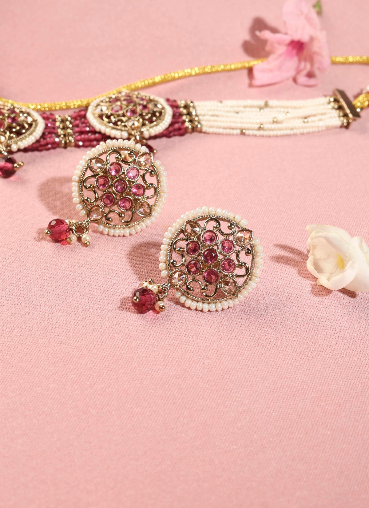 Saloni Fashion Jewellery Royal Round Shape Mother of Pearl Red Kundan Stone Antique Gold Plated Collar Necklace Set For Women and Girls