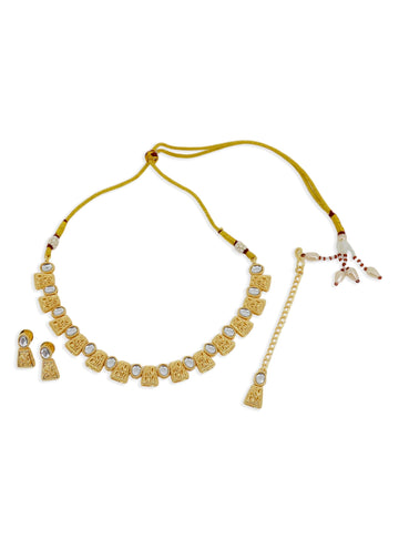 Saloni Fashion Jewellery Square Shape Gold Kundan Stone Gold Plated Brass Choker Necklace Set with Maang Tikka For Women and Girls