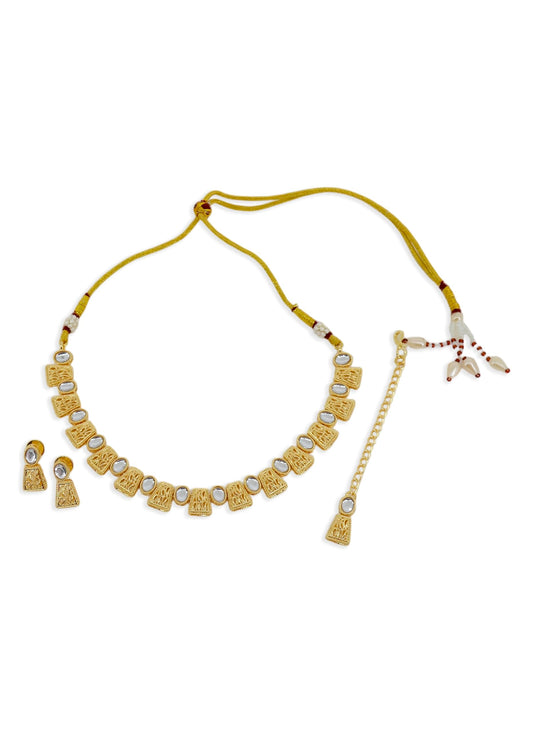 Saloni Fashion Jewellery Square Shape Gold Kundan Stone Gold Plated Brass Choker Necklace Set with Maang Tikka For Women and Girls